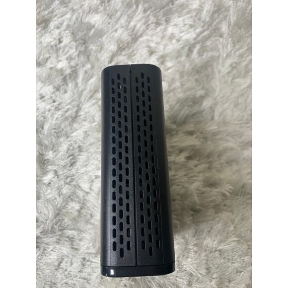 MOTOROLASURFBOARD MODEM 600 SERIES MODEL SB6121 Modem - Picture 7 of 7